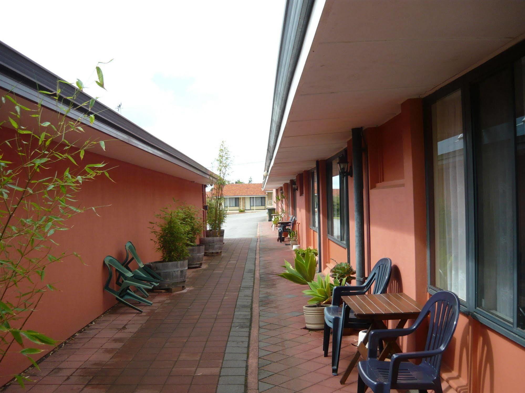 Albany Apartments Eksteriør bilde